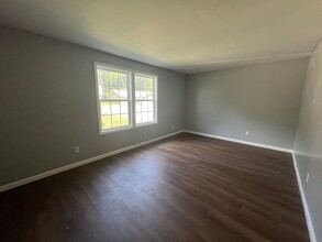 441 30th Pl-Unit -B in Tuscaloosa, AL - Building Photo - Building Photo