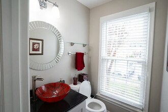 7857 Parthian Ct in Springfield, VA - Building Photo - Building Photo