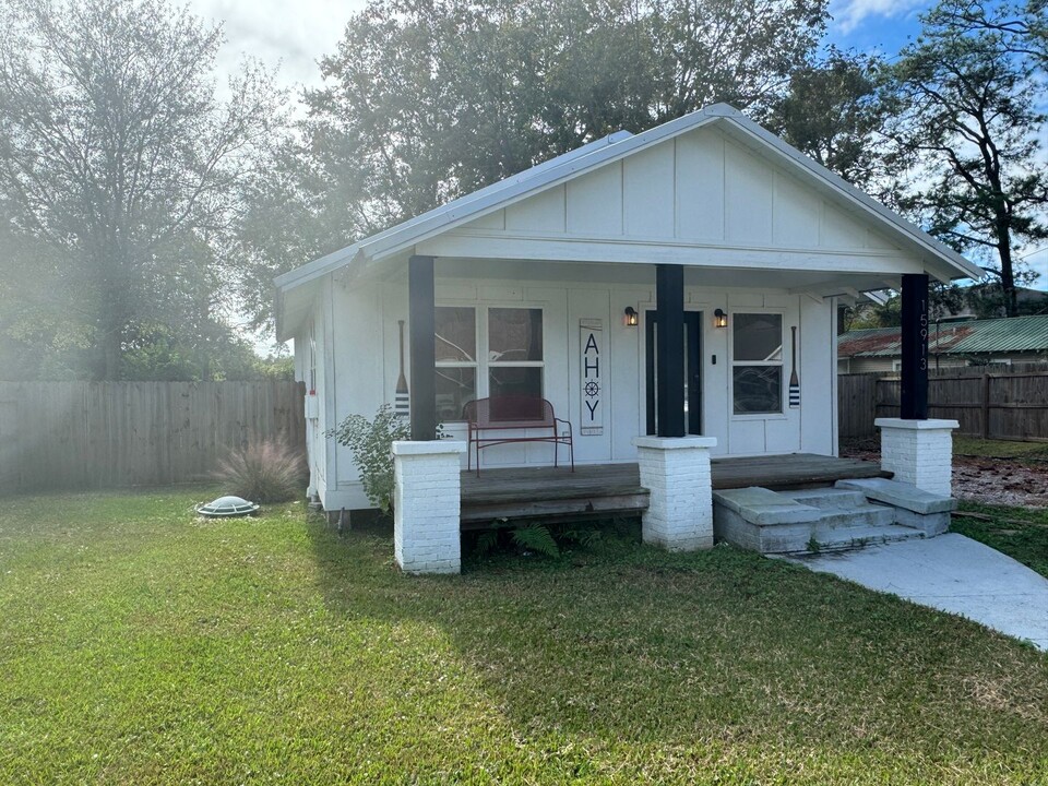 15913 Van Eaton Cir in Biloxi, MS - Building Photo