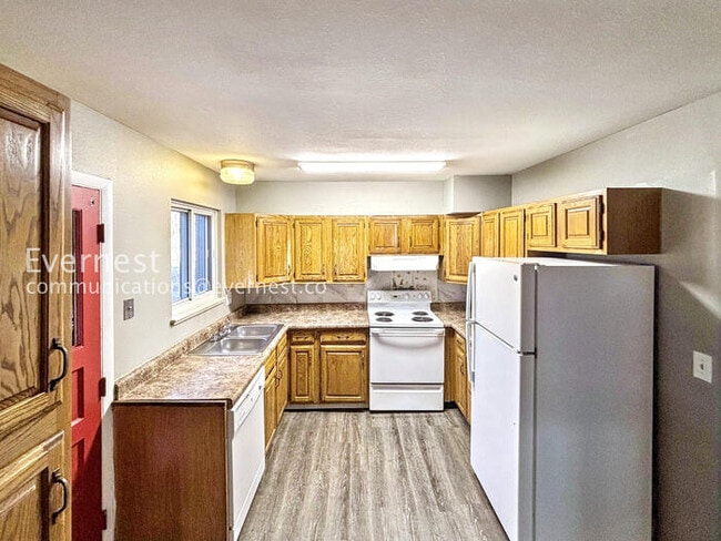 3191 Troy St in Aurora, CO - Foto de edificio - Building Photo