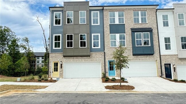 property at 1479 Creekside Cir NW