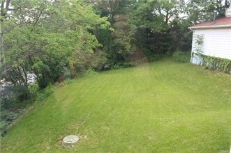995 Brodhead Rd in Coraopolis, PA - Building Photo - Building Photo