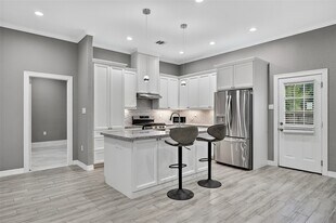 7934 Little St in Houston, TX - Building Photo