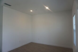 3301 Twin Knolls Ln in Shafter, CA - Building Photo - Building Photo