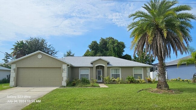 property at 33 Fenwick Ln