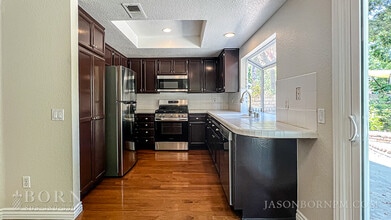 15327 Braun Ct in Moorpark, CA - Building Photo - Building Photo