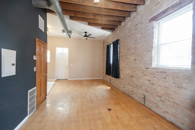 2849 W Belmont Ave in Chicago, IL - Building Photo - Building Photo