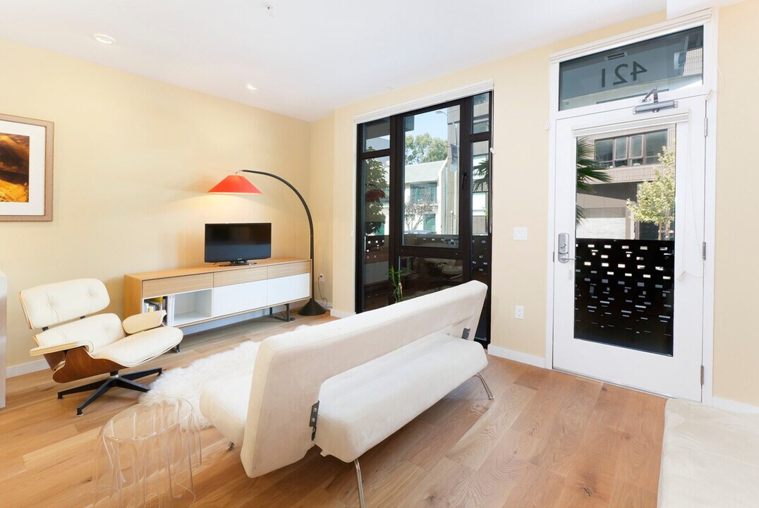 345 Fulton St in San Francisco, CA - Building Photo