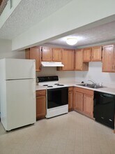 702 Village Dr, Unit 702 in Glen Carbon, IL - Foto de edificio - Building Photo