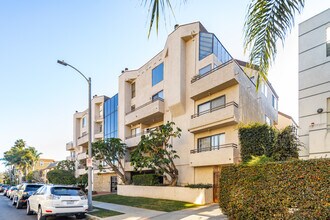 1815 Butler Ave in Los Angeles, CA - Building Photo - Primary Photo