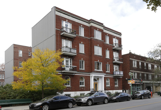 1335 Bernard in Montréal, QC - Building Photo - Primary Photo