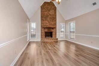 6744 Blue Spruce Dr in Southaven, MS - Building Photo - Building Photo