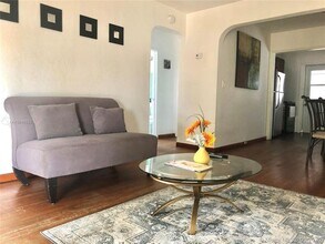 1820 Roosevelt St in Hollywood, FL - Building Photo - Building Photo