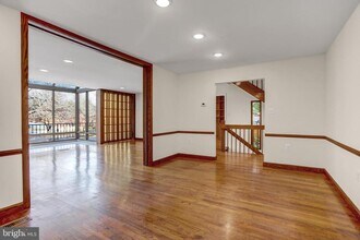 2 Coldwater Ct in Towson, MD - Foto de edificio - Building Photo