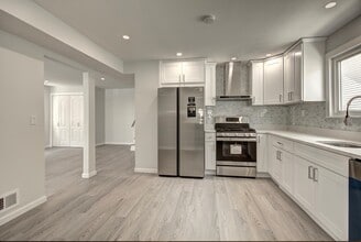 450 Jefferson Ave in Staten Island, NY - Building Photo - Building Photo