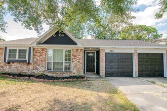 12811 Sandy Hook Dr in Houston, TX - Building Photo - Building Photo