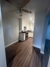 1 Bed/1 Bath $1750 1 Car Parking Included in Huntington Park, CA - Building Photo - Building Photo