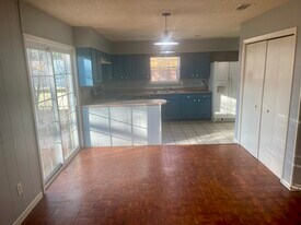 253 Stilley Rd in Pineville, LA - Building Photo