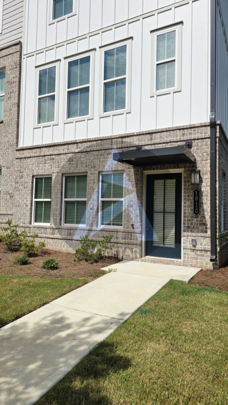1016 Taylor Ct in Acworth, GA - Building Photo - Building Photo
