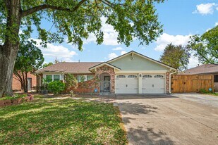 1039 Beaver Bend Rd in Houston, TX - Building Photo