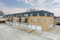 Kellogg Place Apartments in Peoria, IL - Building Photo - Building Photo