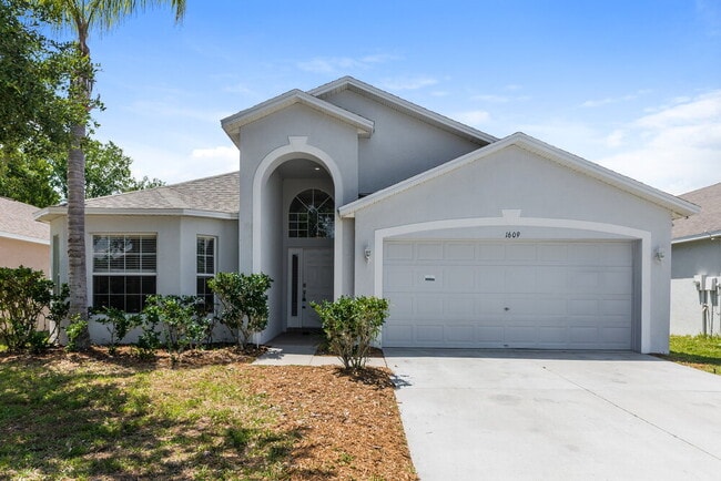 property at 1609 Carson White Ln