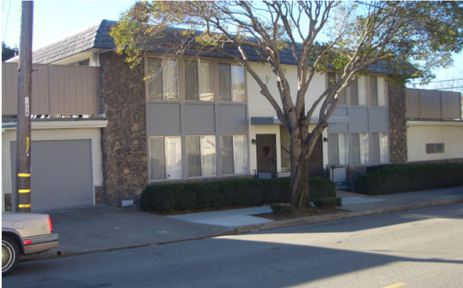 6500 Central in El Cerrito, CA - Foto de edificio - Building Photo