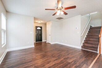 6542 Guard Hill Dr in Raleigh, NC - Foto de edificio - Building Photo