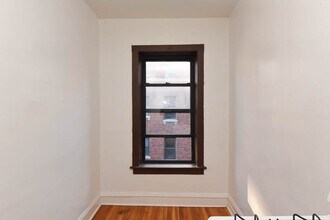 3300 W Schubert Ave in Chicago, IL - Building Photo - Building Photo