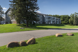 Bailey Park in Battle Creek, MI - Building Photo - Building Photo