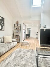 14721 Kingsdale Ave in Lawndale, CA - Building Photo - Building Photo