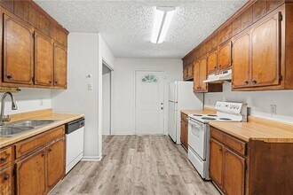 165 Plum Orchard Rd in Covington, GA - Building Photo - Building Photo