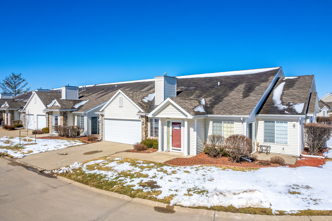 Windstone in West Des Moines, IA - Building Photo