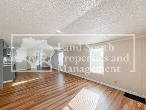 10131 Steven Dr in Polk City, FL - Building Photo - Building Photo