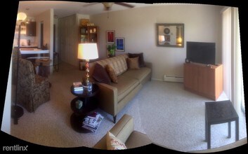 1 Villa Verde Dr in Buffalo Grove, IL - Building Photo - Building Photo