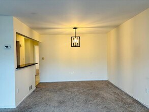 220 Mountainview Ave in Staten Island, NY - Building Photo - Building Photo