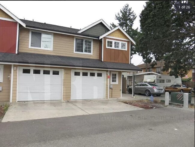 property at 4328 S Lawrence St