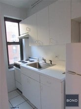 162 E 55th St-Unit -#3C in New York, NY - Building Photo - Building Photo