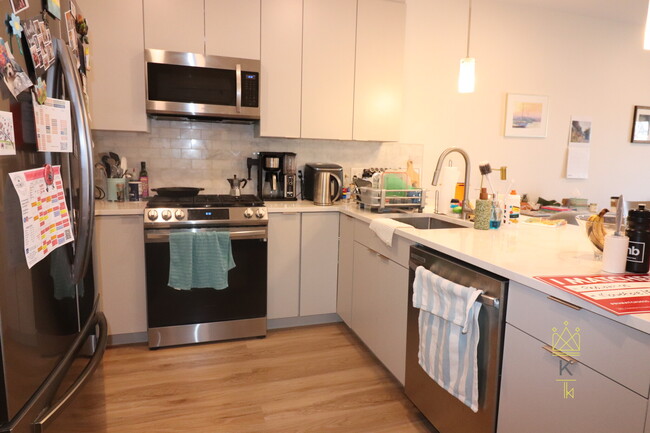 458 Washington St in Boston, MA - Building Photo - Building Photo