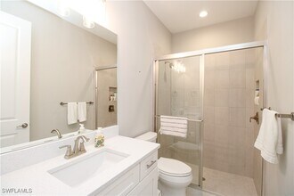 9423 Terresina Dr in Naples, FL - Building Photo - Building Photo