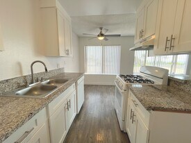 13704 Franklin St in Whittier, CA - Building Photo