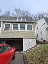 317 Mill Rock Rd in Hamden, CT - Building Photo