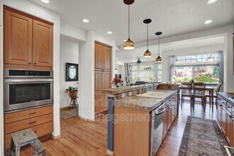 2030 Silver Creek Dr in Colorado Springs, CO - Building Photo - Building Photo