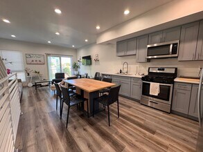 2625 Somerset Dr in Los Angeles, CA - Foto de edificio - Building Photo