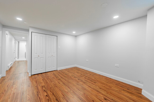 666 E 50th St in Chicago, IL - Building Photo - Building Photo