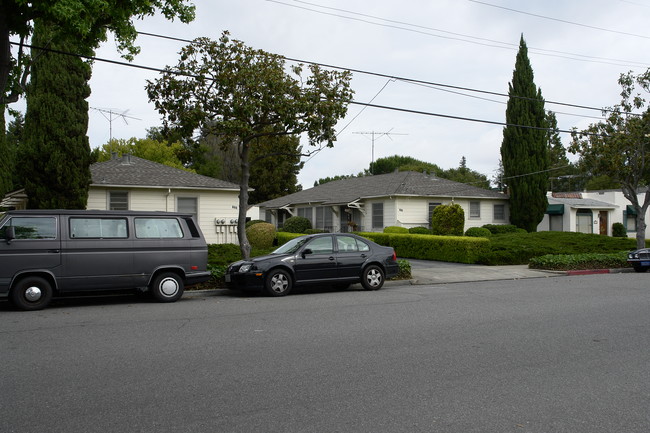 718-722 Live Oak Ave in Menlo Park, CA - Building Photo - Building Photo