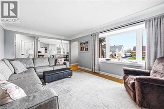 94 Irene Ave in Hamilton, ON - Building Photo - Building Photo