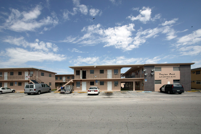 Trojan Park Apartments in Hialeah, FL - Building Photo - Building Photo