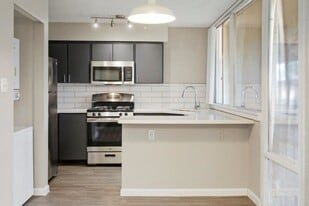 Sentry Tempe in Tempe, AZ - Building Photo