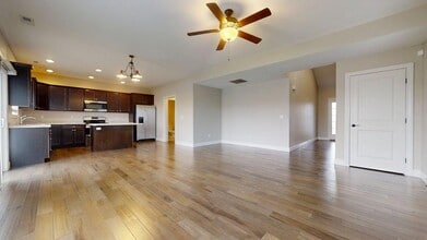 1318 Myrtle Beach Ave in Champaign, IL - Building Photo - Building Photo